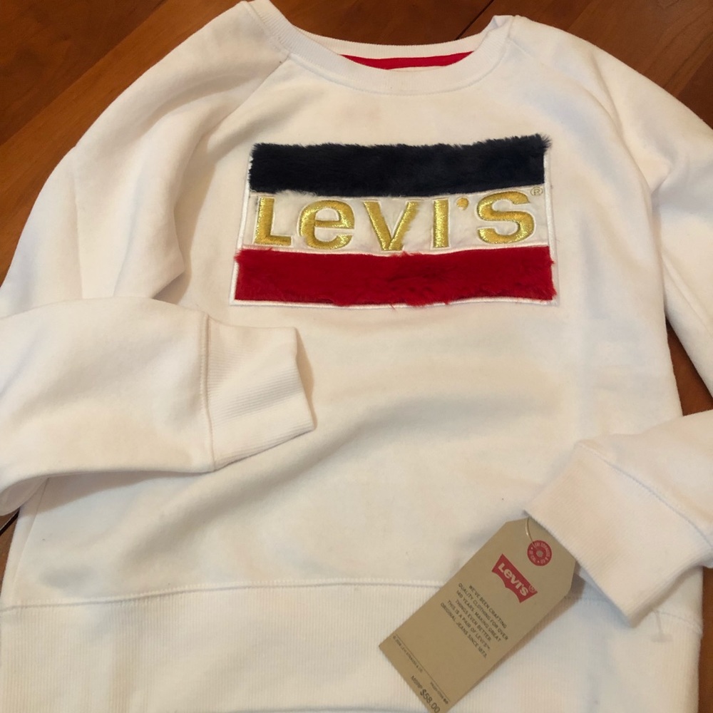 Levi’s sweatshirt new!
